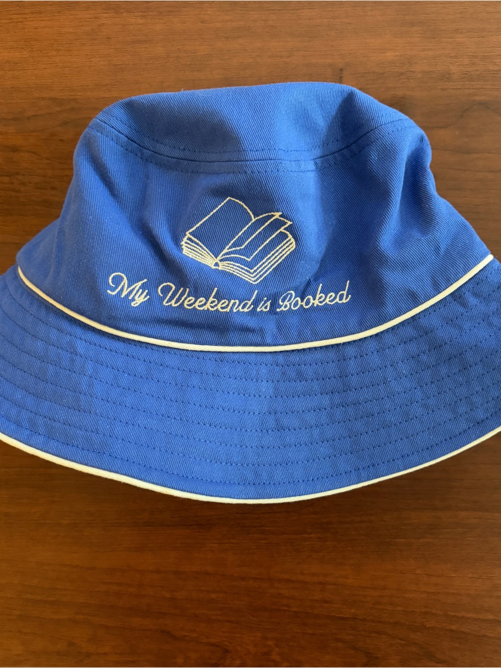Book lovers bucket hat